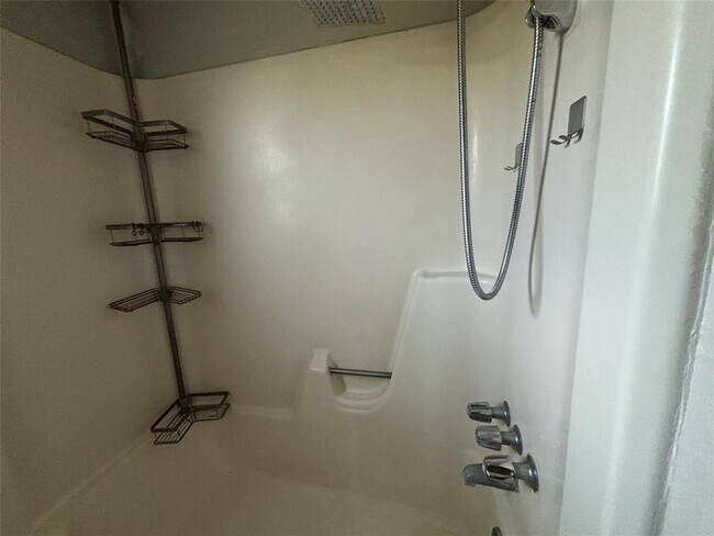 Building Photo - 3858 Willow Springs Ln