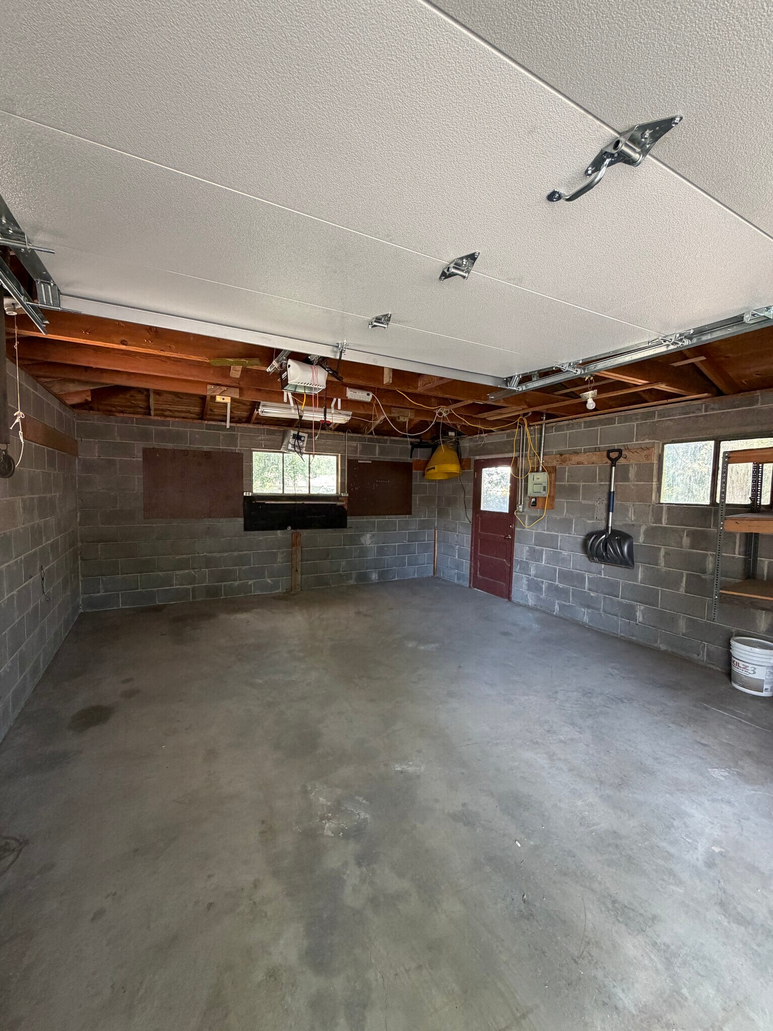 Building Photo - 1025 Estes St