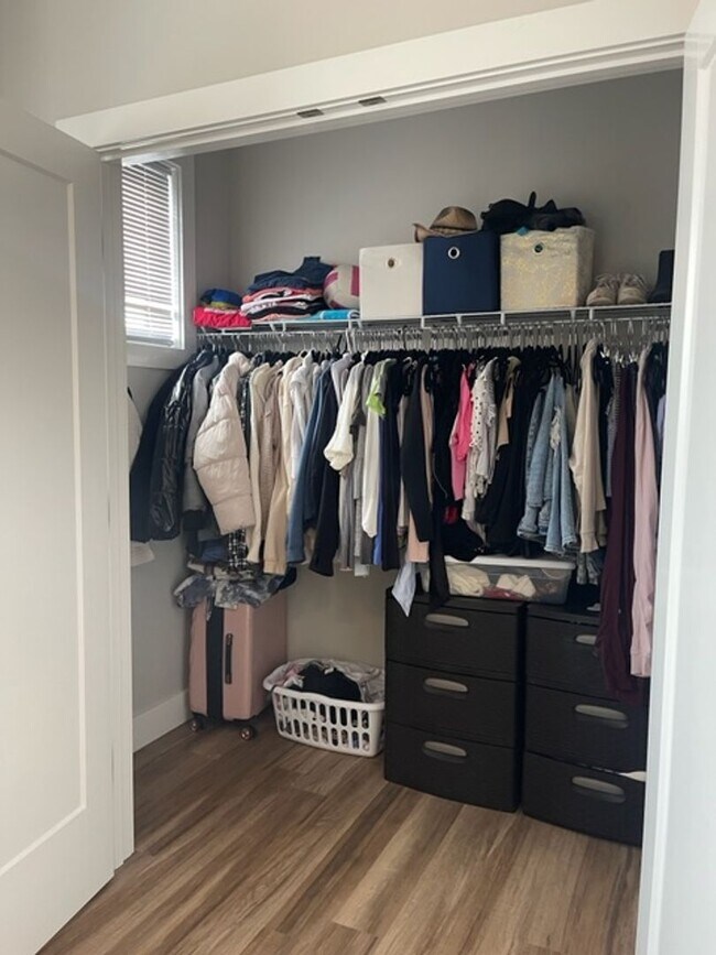 Interior Photo - 426 E. 10th