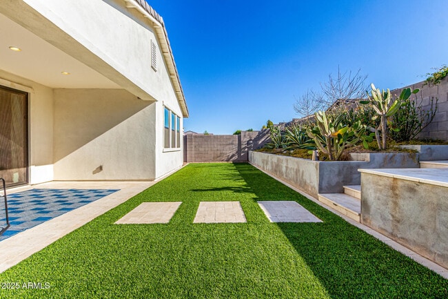 Building Photo - 35212 N Magnette Way