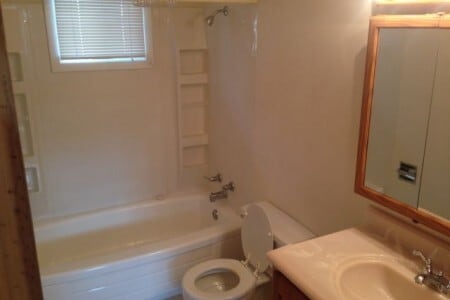 Building Photo - 810 Crist Dr