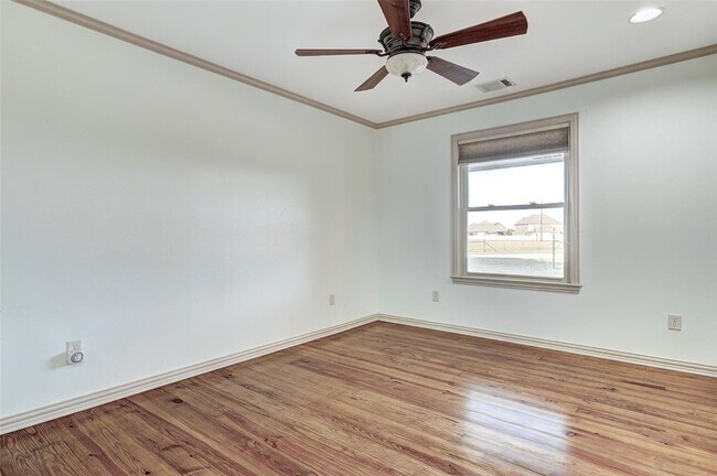 Building Photo - 800 Co Rd 117