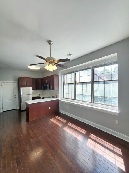 Building Photo - 283 Keswick Ave