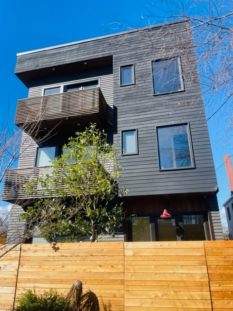 Building Photo - 231 NE Hancock St