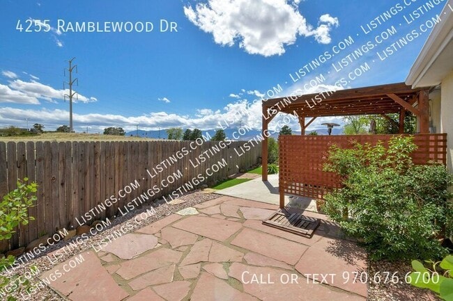 Building Photo - 4255 Ramblewood Dr
