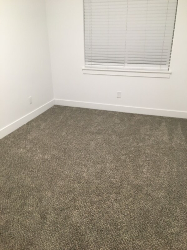 Building Photo - 542 E 300 N