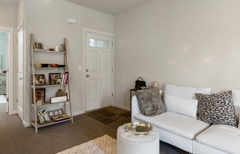 Building Photo - 6298 SW Grand Oaks Dr