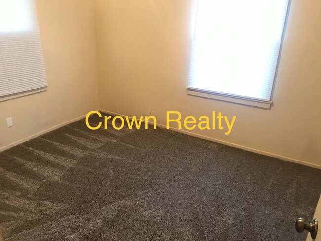 Building Photo - 761 N H St