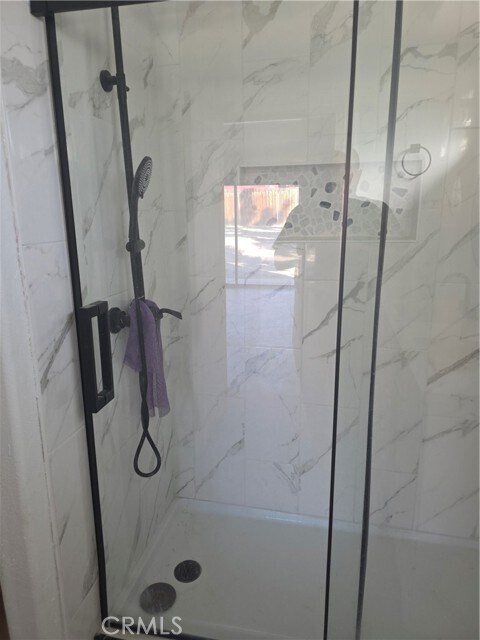 Building Photo - 57336 Crestview Dr