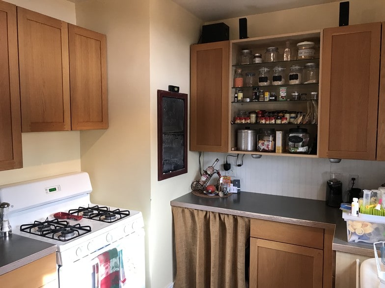 Kitchen current - 330 S Aiken Ave