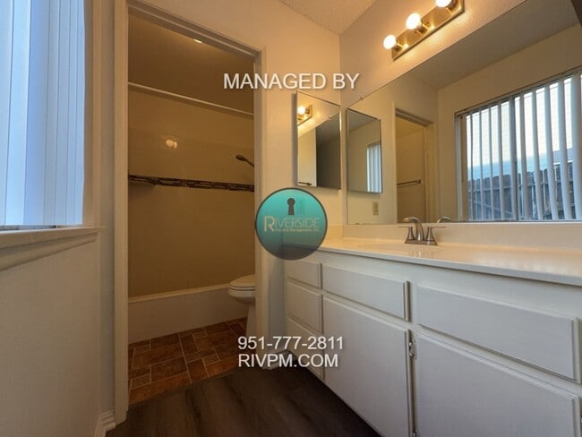 Building Photo - Spacious 2-Bedroom Home in Desirable Riverside Cul-de-Sac Near UCR!