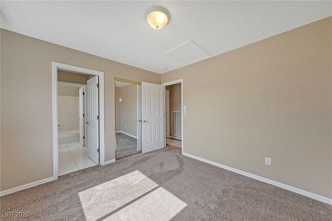 Building Photo - 2385 Stansbury Ct