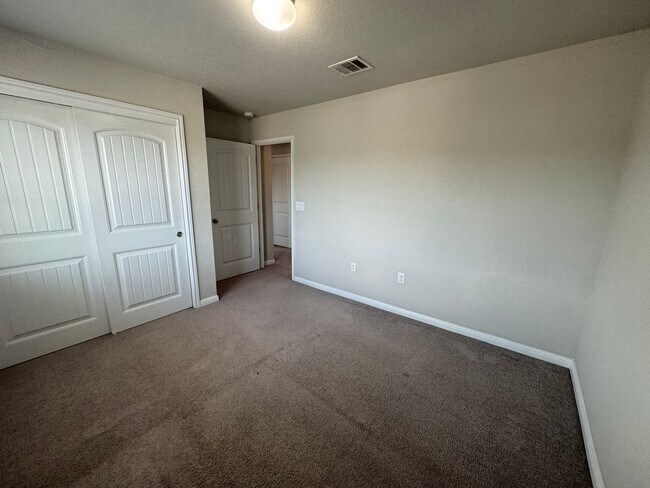 Building Photo - NEAR MEDICAL CENTER  |  GATED COMMUNITY   | 3 BEDROOMS  |  2.5 BATHS