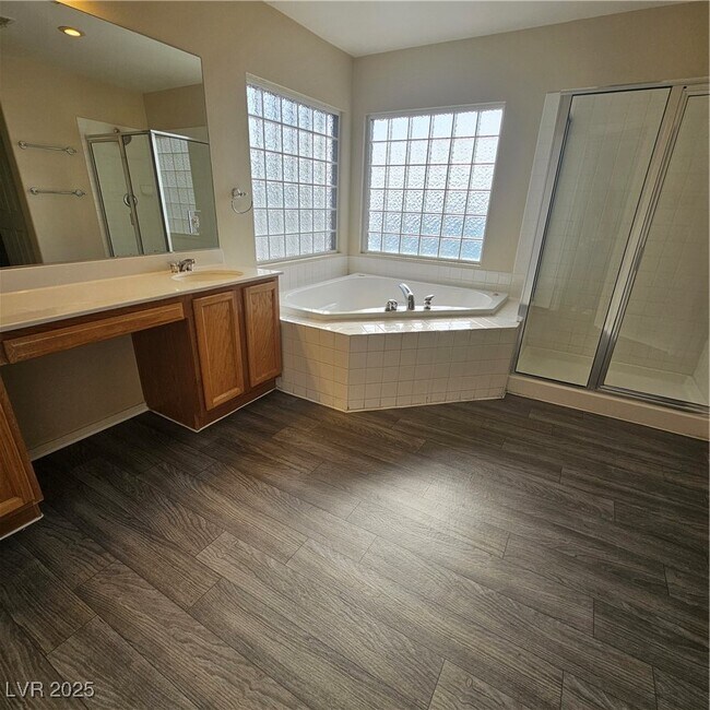 Building Photo - 4599 Deer Forest Ave