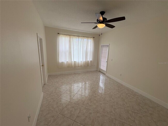 Building Photo - 1456 Sun Meadow Dr