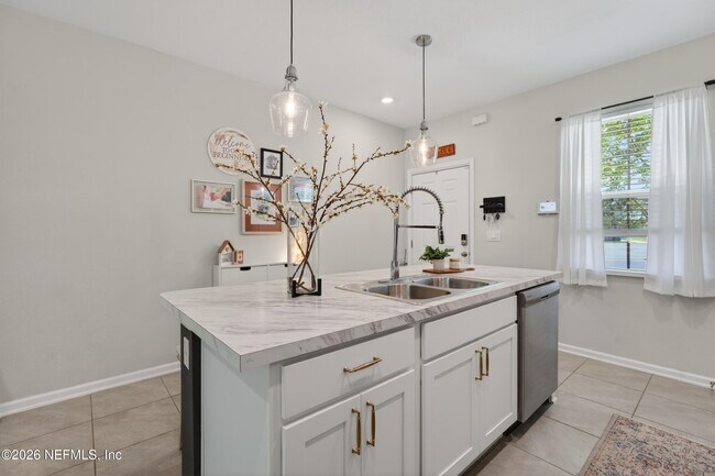 Building Photo - 4915 Nebula Ln