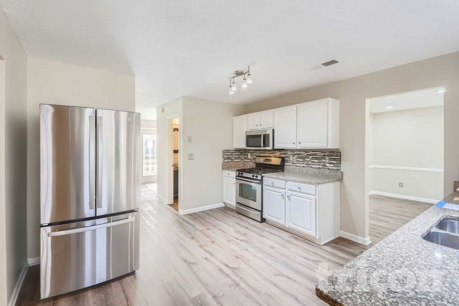 Building Photo - 589 Lakewater View Dr