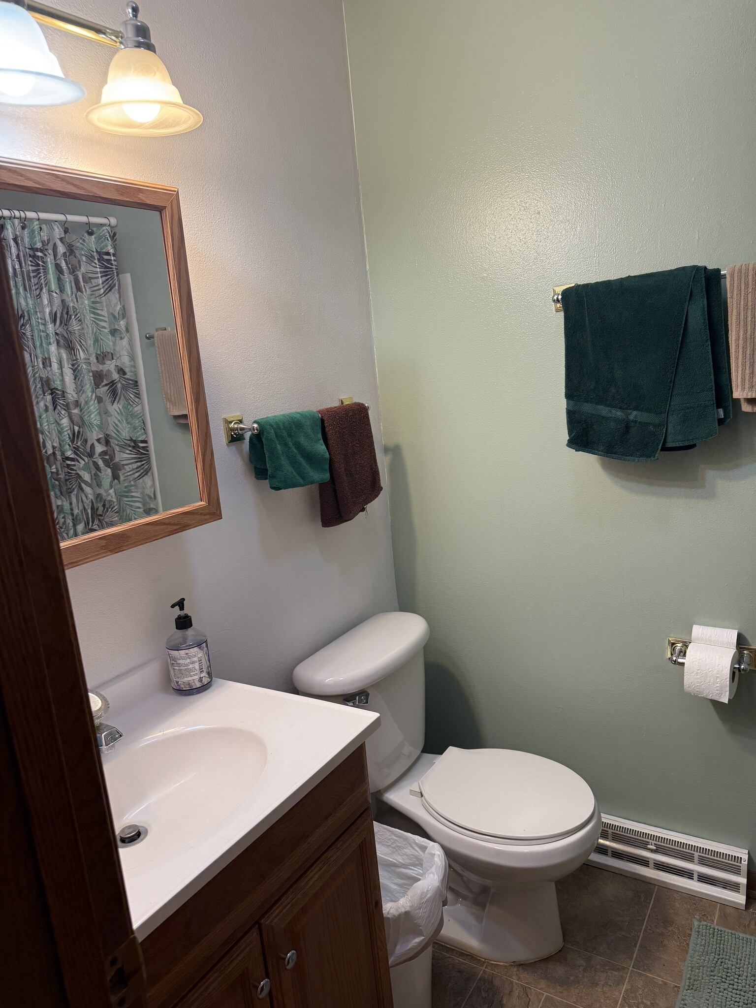 Bathroom - 927 S 76th St