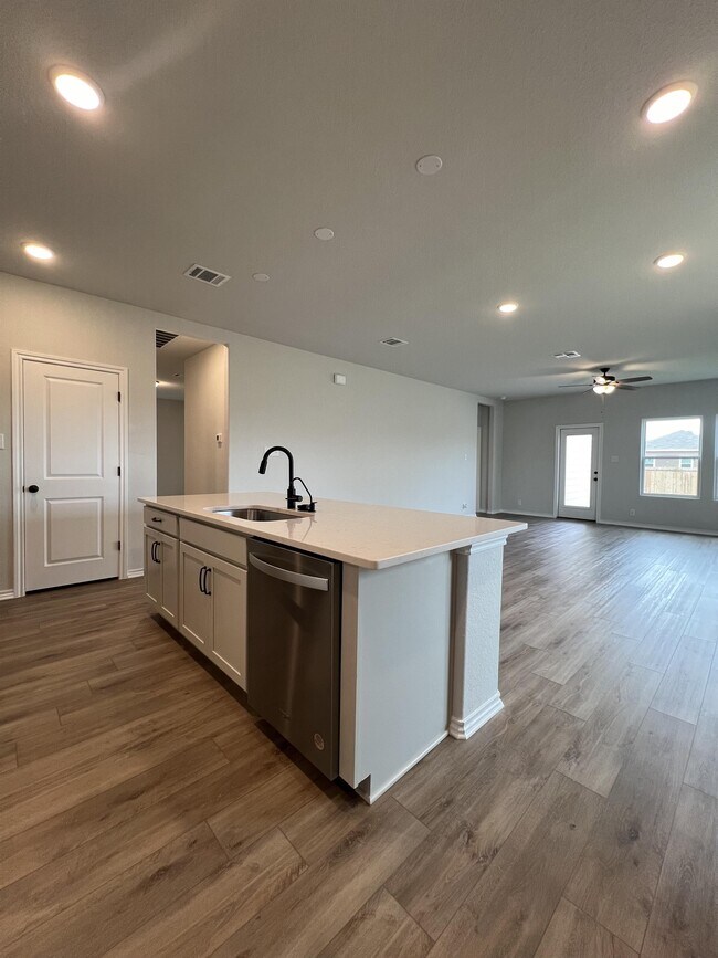 Building Photo - 12647 Auriga