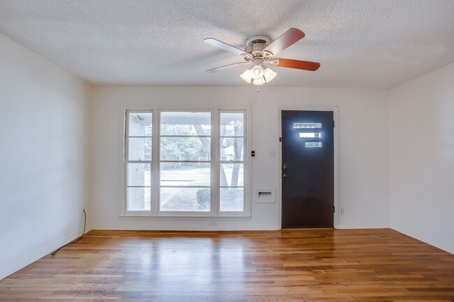 Building Photo - Pre Leasing for fall 2026! 2/1 in Tech Terrace