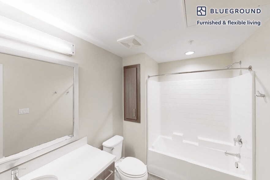 Building Photo - 7400 Center Ave