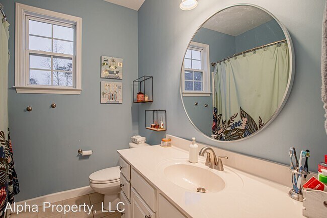 Building Photo - 4 br, 2 bath House - 228 Josh Ct