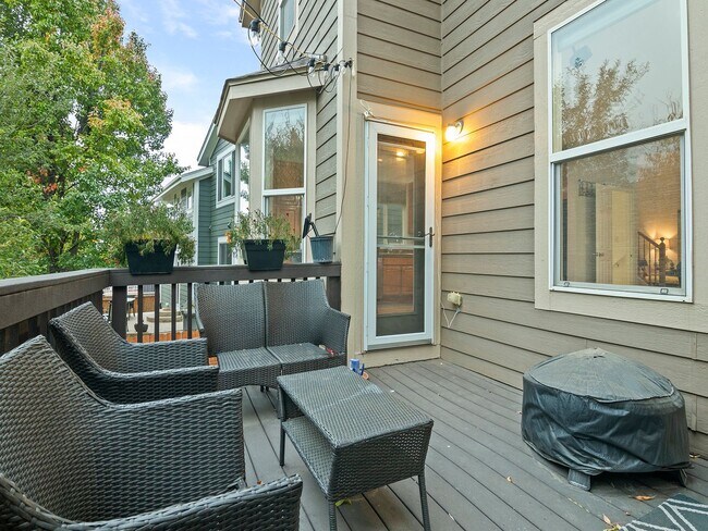 Building Photo - Stunning 4-Bed, 3-Bath House in SE Fort Collins!