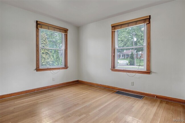 Building Photo - 12320 Eckelmann Ln