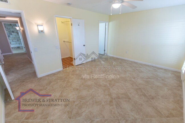 Building Photo - 18414 N 129th Ave