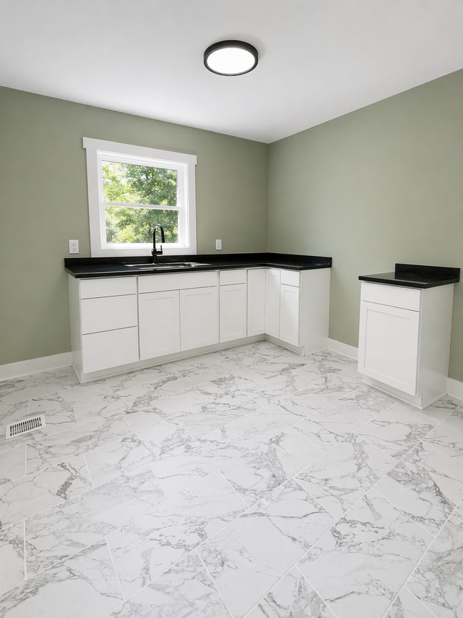 Building Photo - 5201 Tanner St