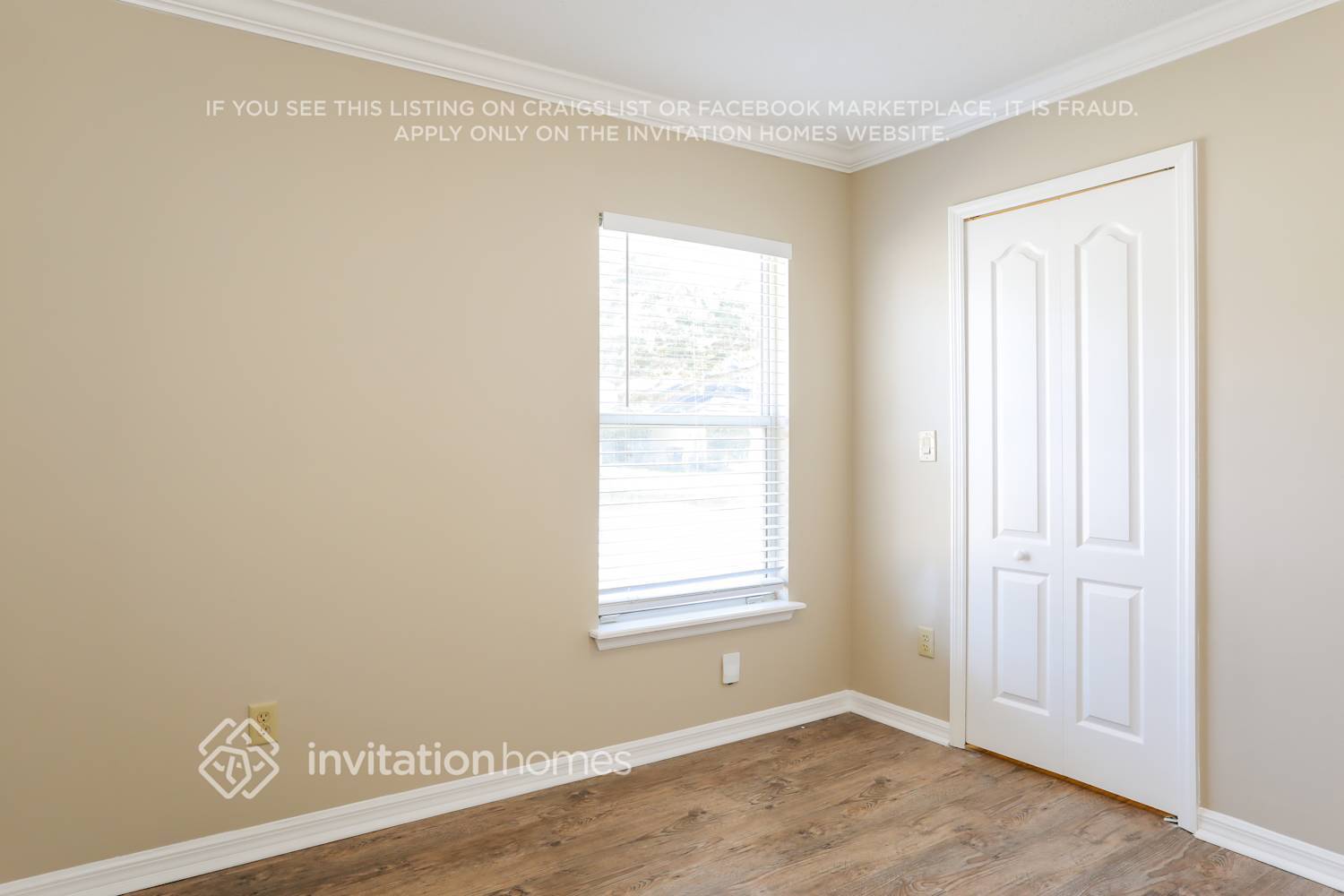 Building Photo - 901 Buttercup Dr