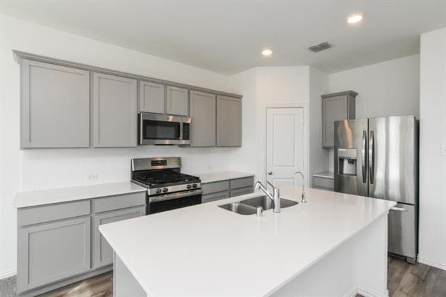 Building Photo - 1840 Da Vinci Dr