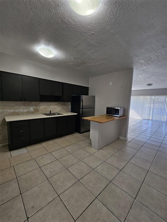 Building Photo - 2201 NE 172nd St