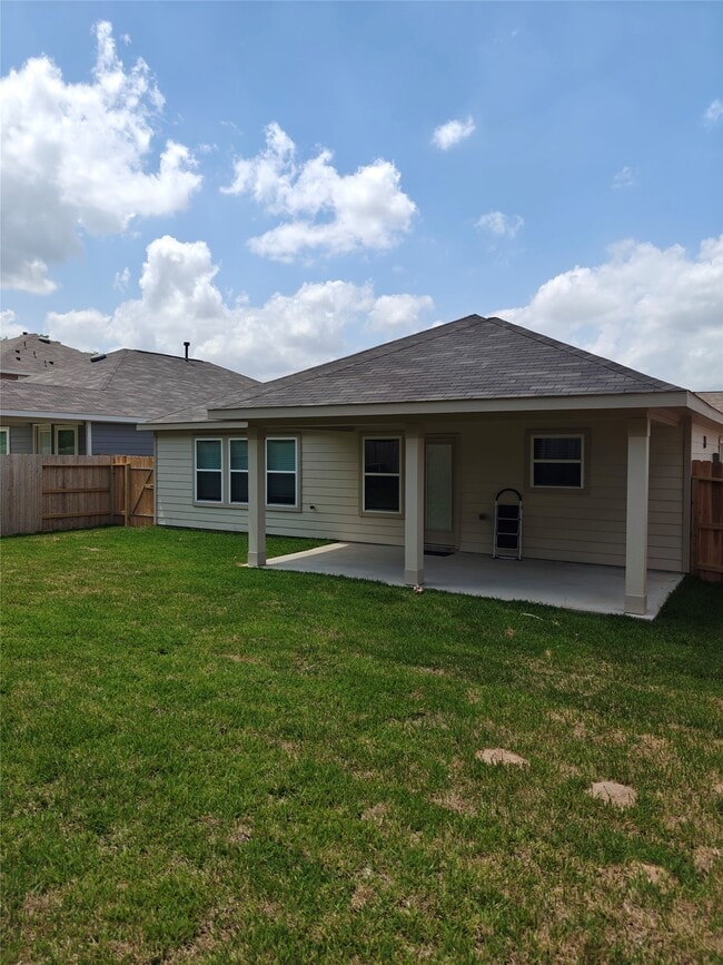 Building Photo - 22406 Birch Bud Ln