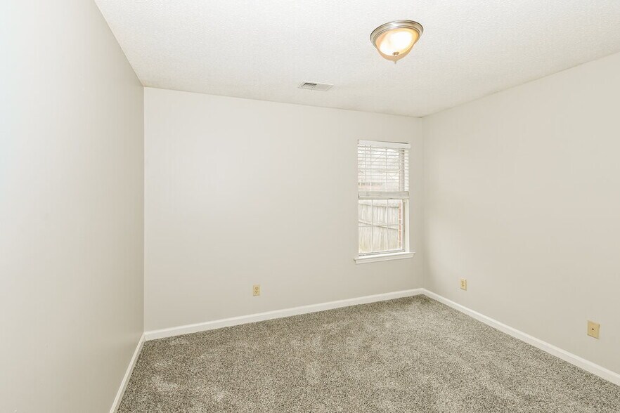 Building Photo - 7172 Amberly Way Dr