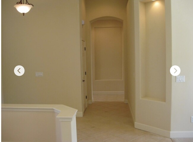 Building Photo - 3520 Painted Vista Dr