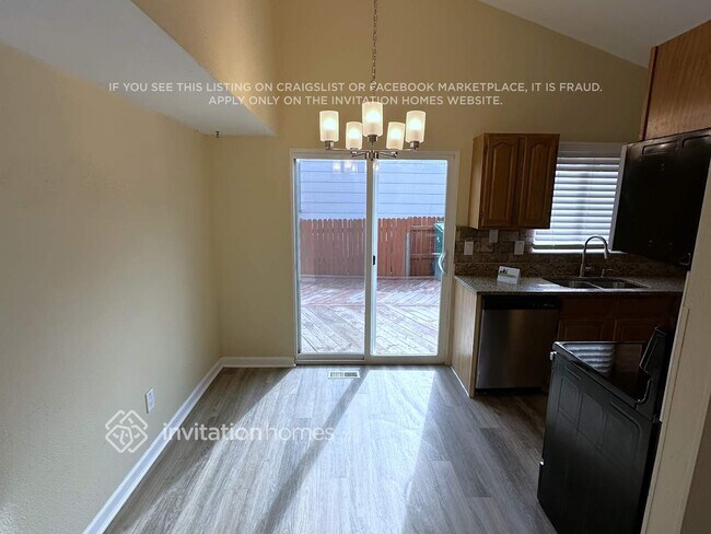 Building Photo - 17579 E Temple Dr