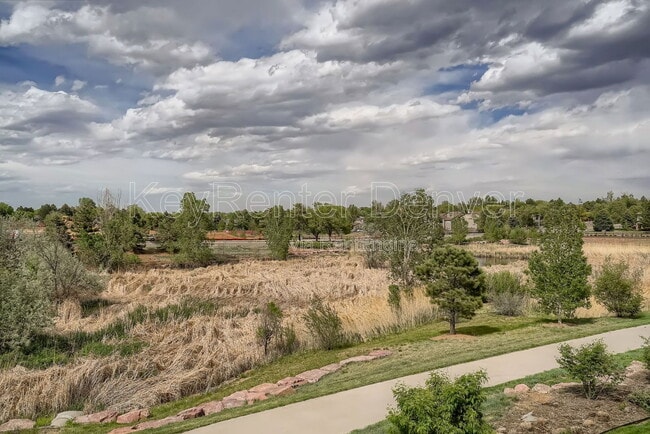 Building Photo - 8916 E Caley Way