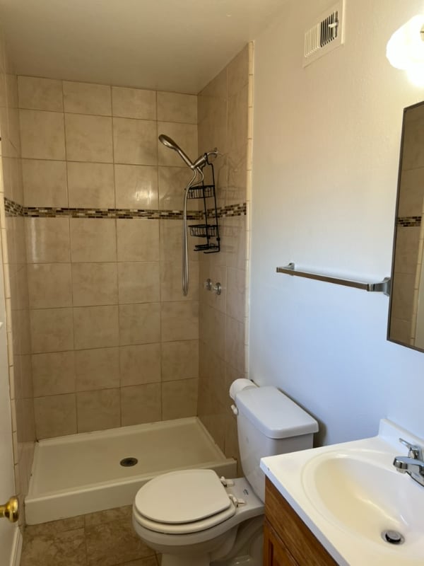 Building Photo - 908 W Loquat Ct