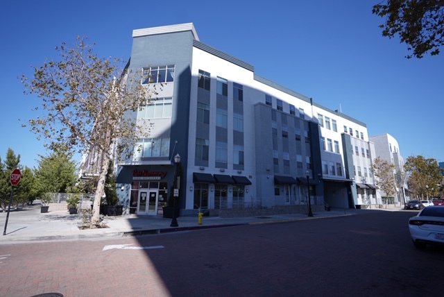 Building Photo - 435 W Center Street Promenade