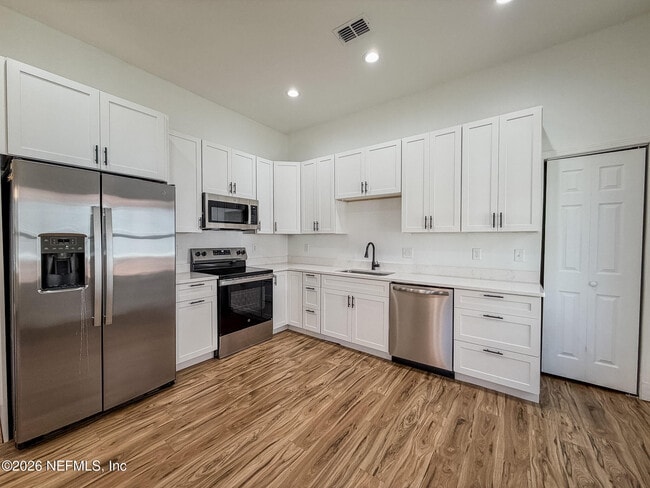 Building Photo - 2589 Post St