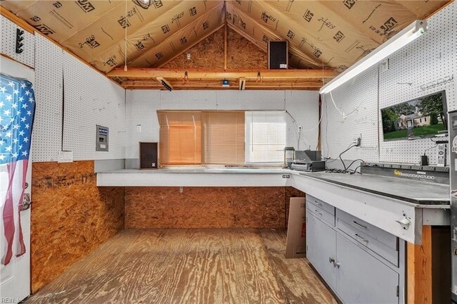 Building Photo - 1336 Maplewood Ave