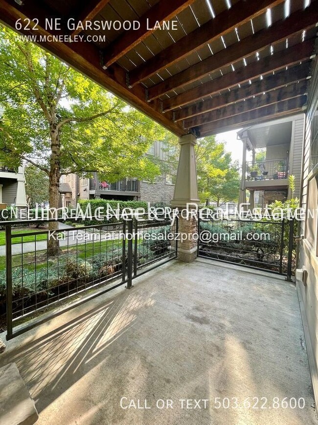 Building Photo - 622 NE Garswood Ln