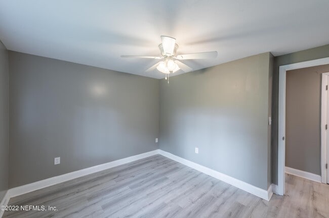 Building Photo - 7832 Newton Rd