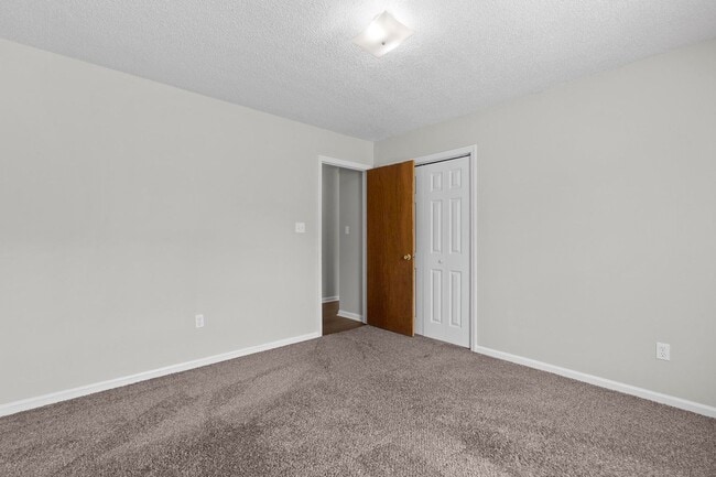 Building Photo - Hunters Creek 2 bedroom Coming Soon!