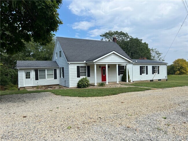 Building Photo - 9281 Pioneer Rd