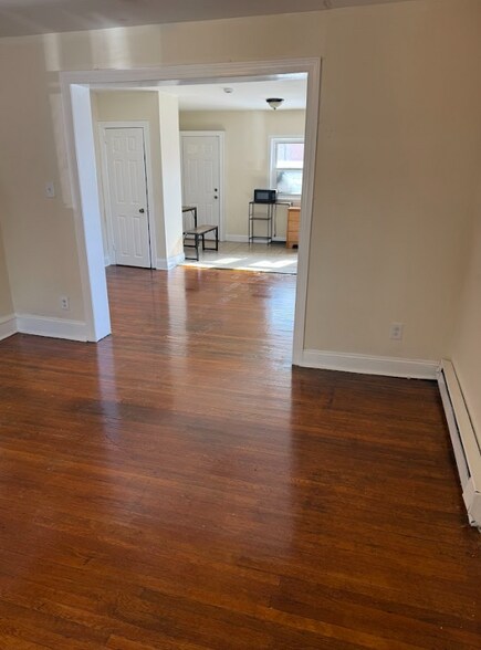 Building Photo - 6934 Garman St