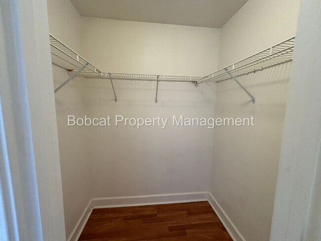 Building Photo - 1477 Ridge Point Dr