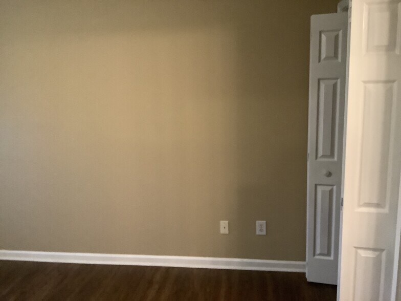 Building Photo - 116 Windy Meadow Way