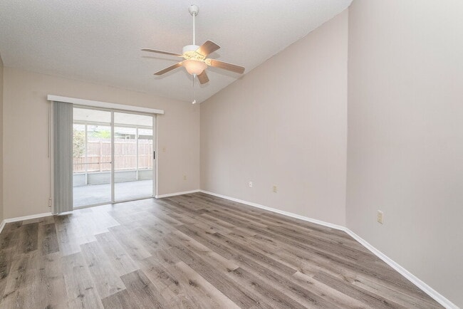 Building Photo - 13203 Pine Creek Cir